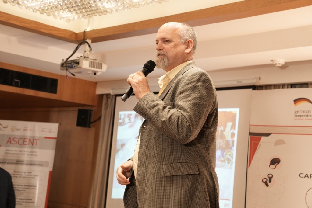 Rodney Reviere, Cluster Co-ordinator of GIZ India is seen speaking in the event